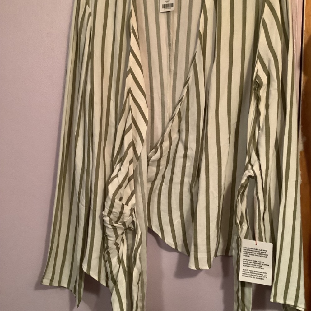 Topshop Nordstrom’s Wrap Style With Bold Stripes Long Sleeve Wrap Top - Picture 2 of 10